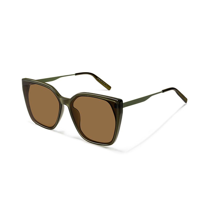 7066 Classic TR Oversized Butterfly Sunglasses - Image 2