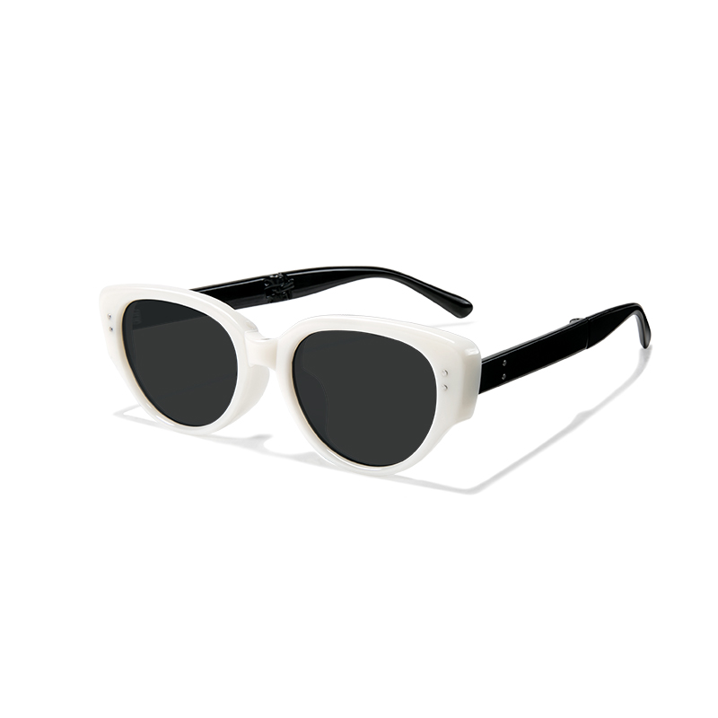 9017 Chunky Retro Cat-Eye Folding Sunglasses - 90s Style - Image 4